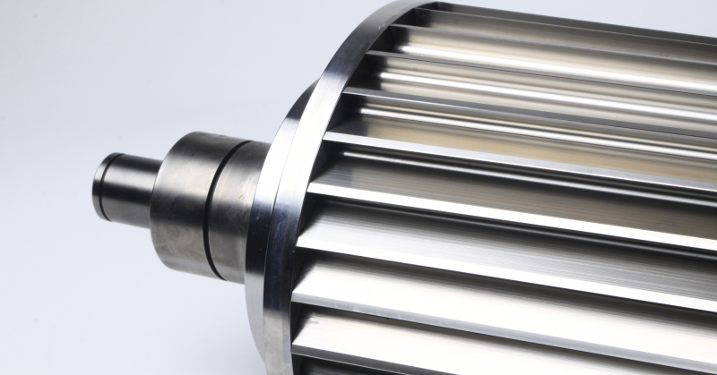 Fraise industrielle de haute qualité pour coupe précise dans les applications de compoundage et d'extrusion. Acier résistant à l'usure. Compatible avec les machines Coperion.